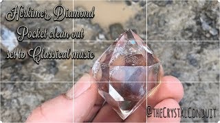Hitting A Herkimer Diamond Quartz Crystal Pocket 2017 Middleville Ny