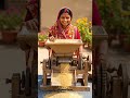 😱 गांव की अनोखी चावल साफ करने वाली मशीन! देसी जुगाड़ का कमाल 🚜⚙️ #shorts #farmingtechnology