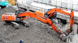 ビル工事現場 バリューセット特別カラー パワーショベル 解体工事現場 はたらくくるま 日立 ショベルカー パワーショベル - YouTube