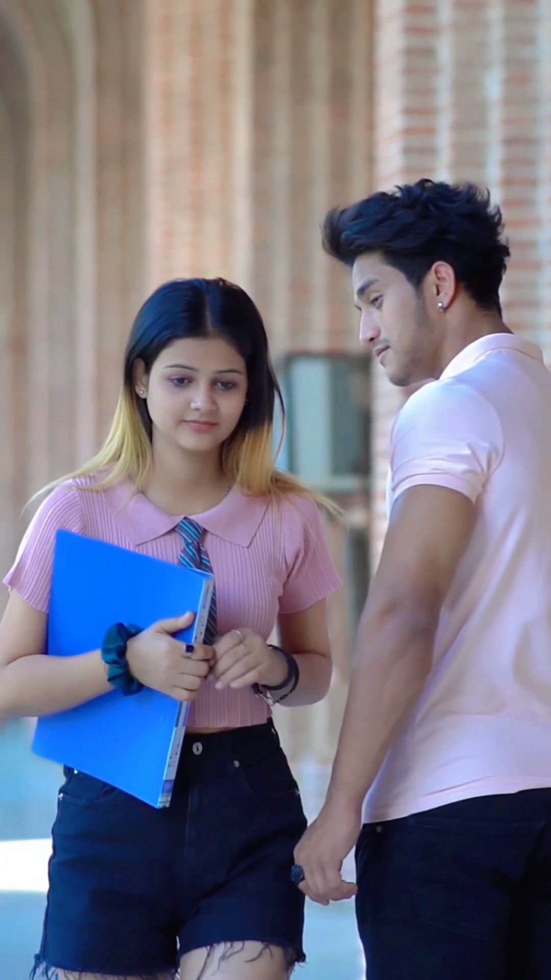 Love ? #song #music #love #bollywood #shortsvideo #couplelovesong #couple #songlyrics #shortsvideo