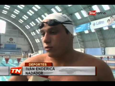Nadadores se preparan para competencias