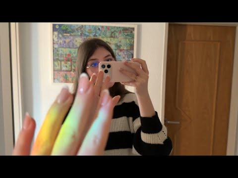 ASMR | IPhone Tapping and Hand movements 🎀📱(Lots of whispering)