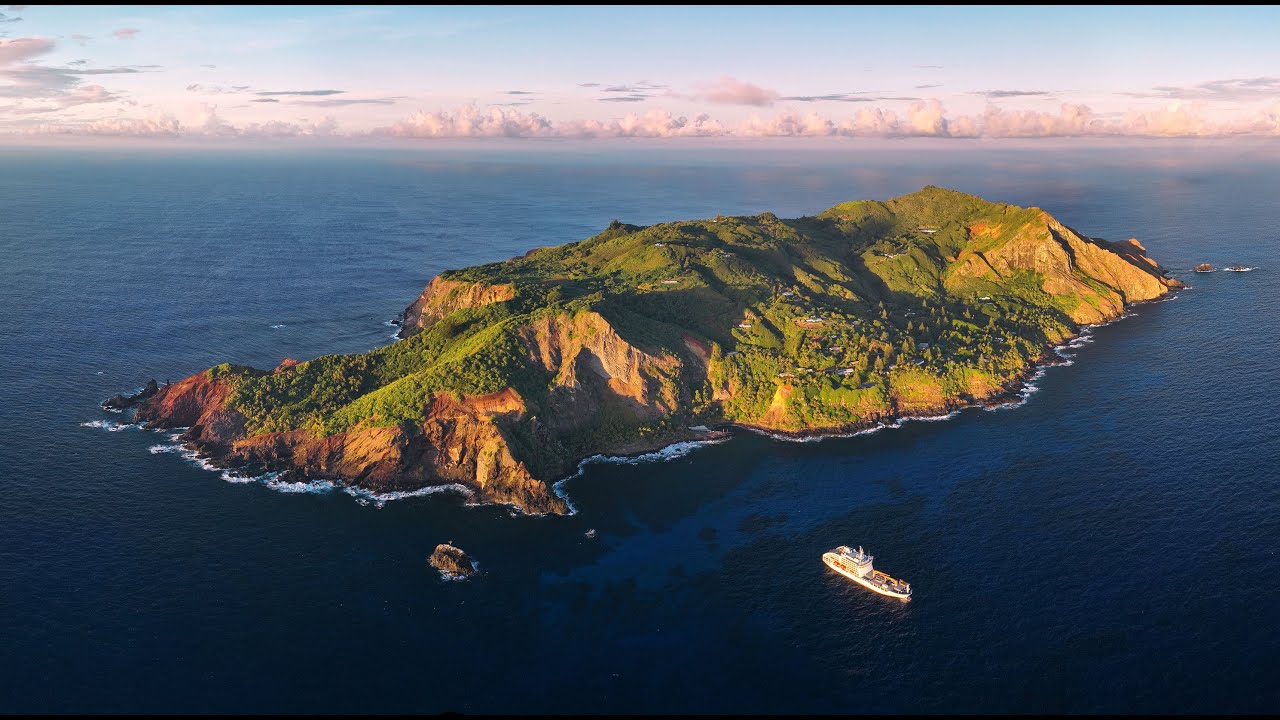 Voyage to the most remote island in the world, ARANUI 5 on Pitcairn ...