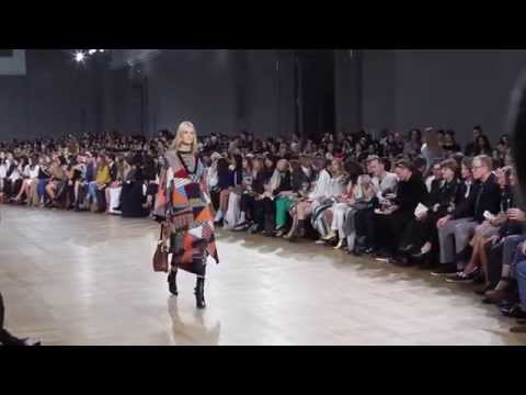 Chloe F/W 2015 | Daria Shapovalova ar Paris Fashion Week
