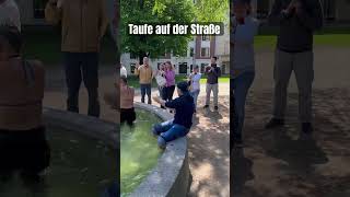 Taufe Auf Der Straße In Bielefeld