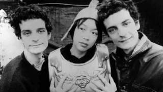 Blonde Redhead - Equally Damaged + In particular