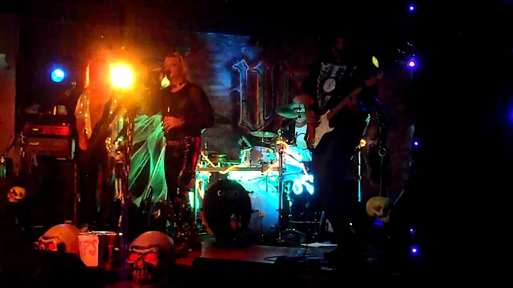 Over The Mountain - Wikkid Band with Matt Lupori o...