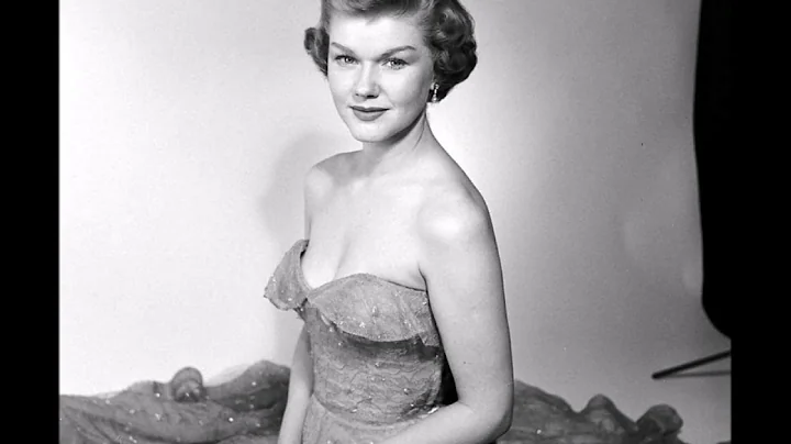 Martha Wright  Kiss Me Again