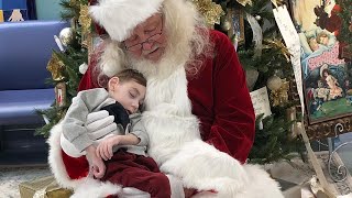 2-Year-Old Hospice Patient Dies After Sitting on Santa's Lap One Last Time