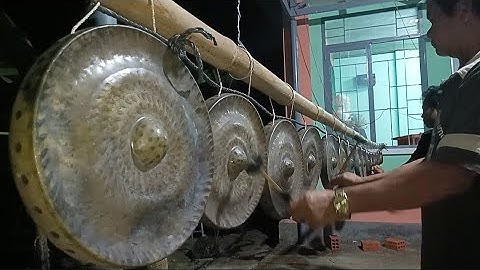 Hậu trường tập đánh Cồng chiêng Tây Nguyên của Bôn Rưng Ama Nhiu chuẩn bị Hội thi tại xã Ia Rbol