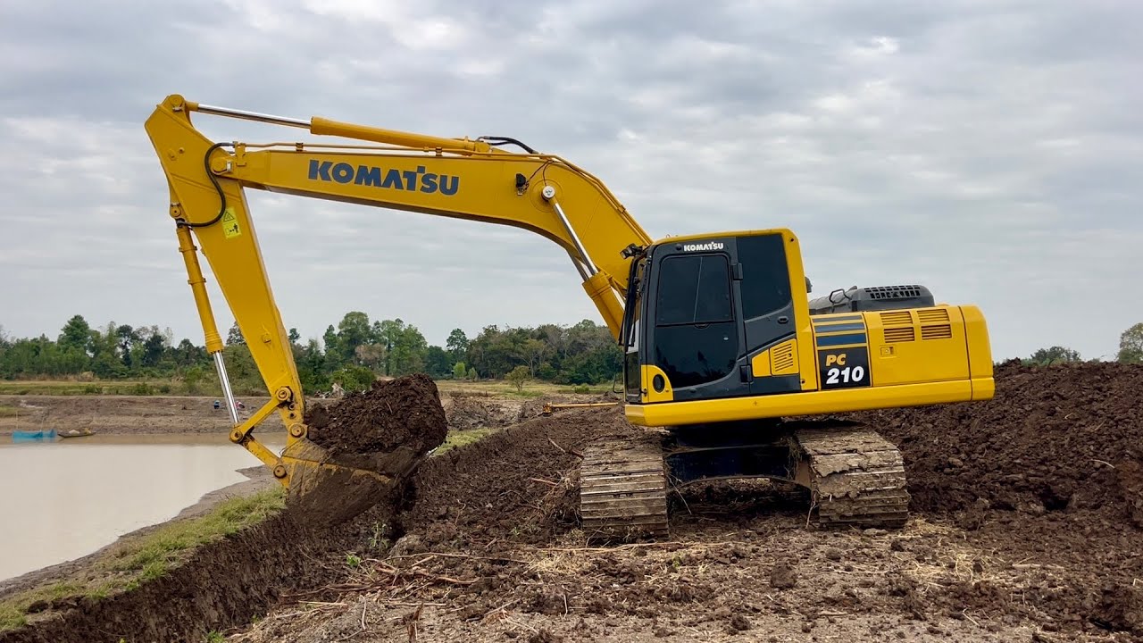 ลุยกันต่อ KOMATSU PC210-10M0 ใหม่แกะเก่ารีบิ้วทำสีใหม่หล่อจัด ลงงานขุดลอกหนองน้ำหมู่บ้าน EP.2