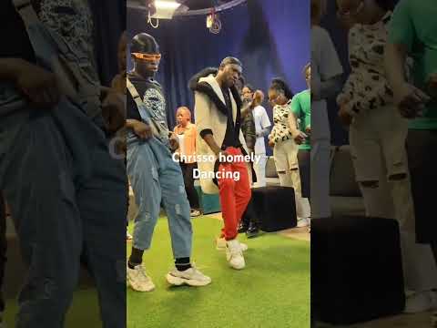 chrisso homely dancing