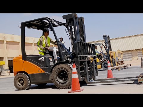 اختبار في معدة ونش الشوكة كلارك