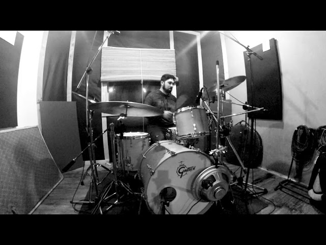 Sleduj DrumsOnline/ FX na YouTube