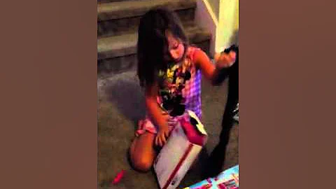 Isabella Victoria Echols thanks Nana and Pa