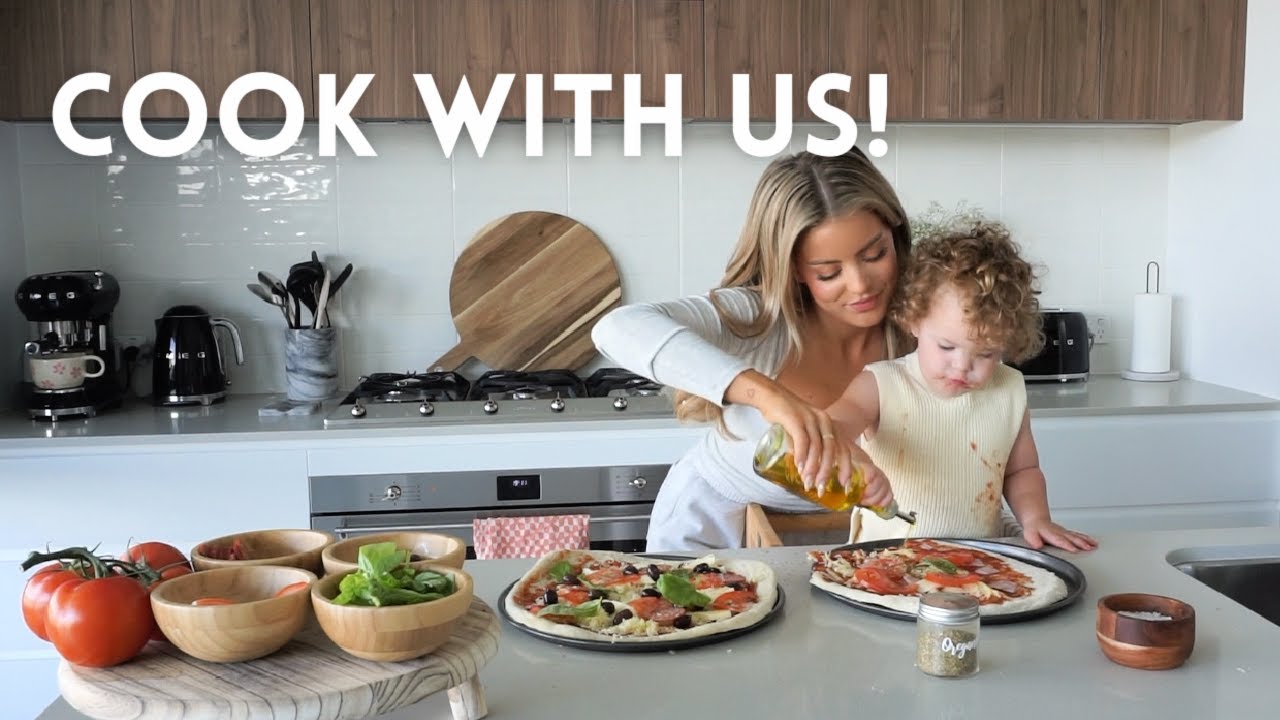 MAKING PIZZAS WITH ROMEO!