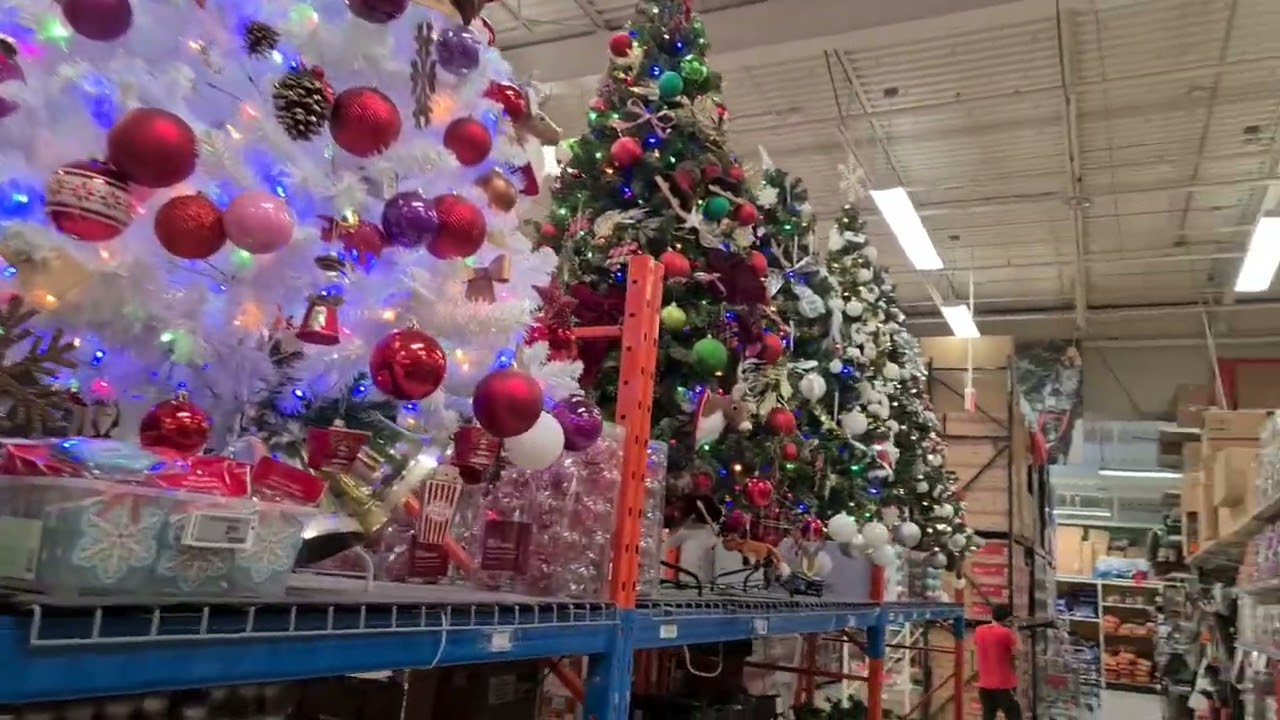 from halloween to christmas by canadian tire. از هالویین تا کریستمس با کانادین تایر