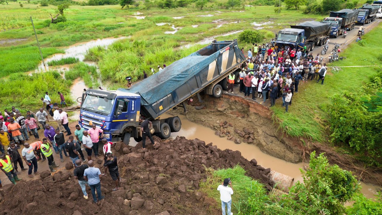 BASHUNGWA ATOA MASAA MATATU KUREJESHWA MAWASILIANO YA BARABARA YA MTWARA - MASASI ILIYOKATIKA