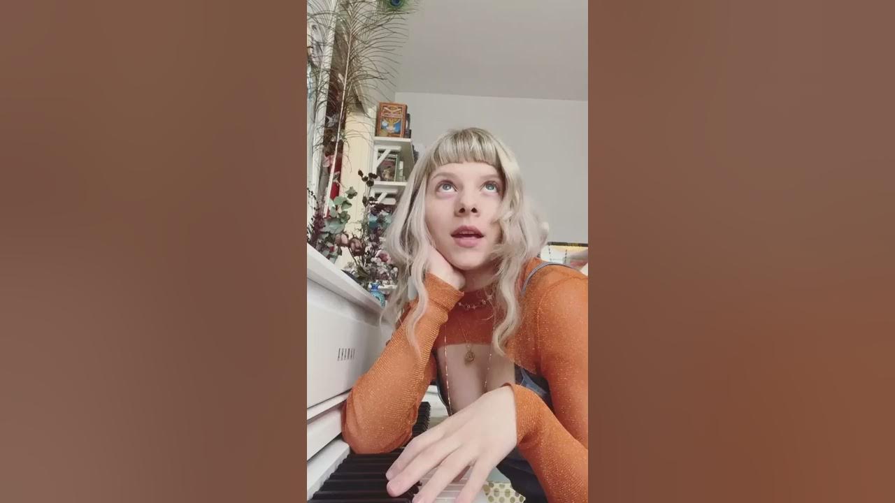Aurora "Runaway" humble Instagram