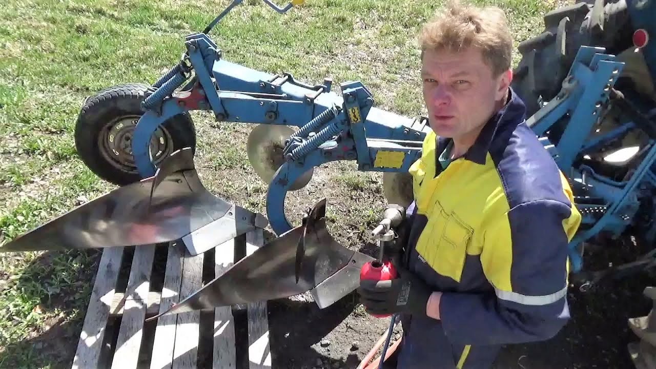 Kyntödokumentti. Plowing Document. (Ford 4600, 1976)