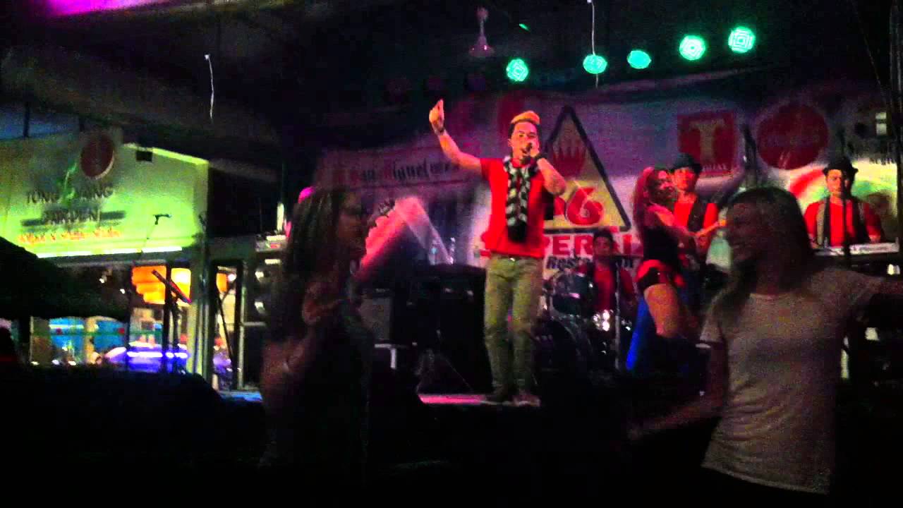 Live music band- saxobeat @ supersix