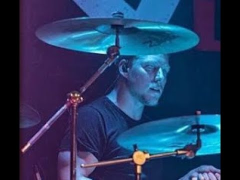 Drummer Michael Smith quits the band TRAPT due to "ongoing issues (primarily political)"