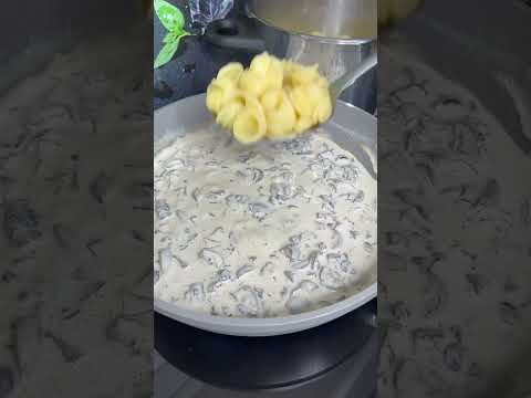 PASTA CON CREMA