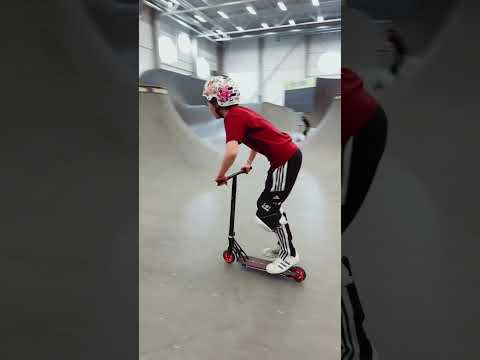 БРАЙ В ОДНУ #scootering #трюкинасамокате