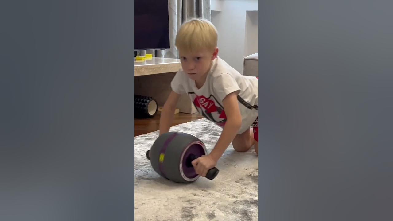 СТАРАЕТСЯ ПАРЕНЬ 💪 😀 - YouTube