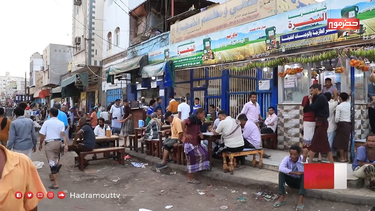 مقهى الشجرة .. 70 عاماً لحكاية مكان انفرد بزمن خاص