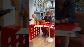 Clap de fin sur notre 1ère #parisdesignweek 🛋️ Rdv à République pour découvrir le canapé Suisse ✨