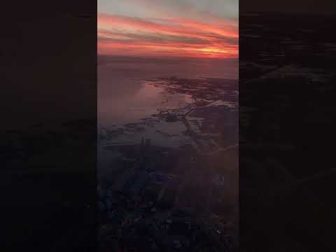 Landing in Izmir During Sunset – What a View 🌅✈️ #shorts #travel #nature #sunset #photography #love