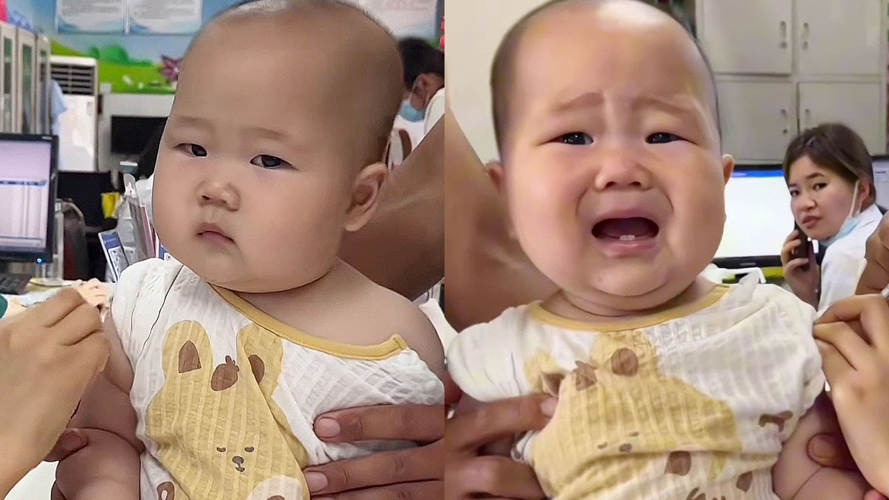 超能双胞胎|宝宝打针根本不哭，慢慢反应过来忍不住了，开始有多不屑后面哭得就有多伤心！【西西和柚柚呀】