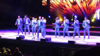 Straight No Chaser-Lion Sleeps Tonight