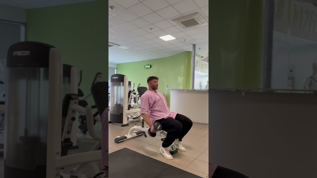 HAMMER CURL SU PANCA A 60’