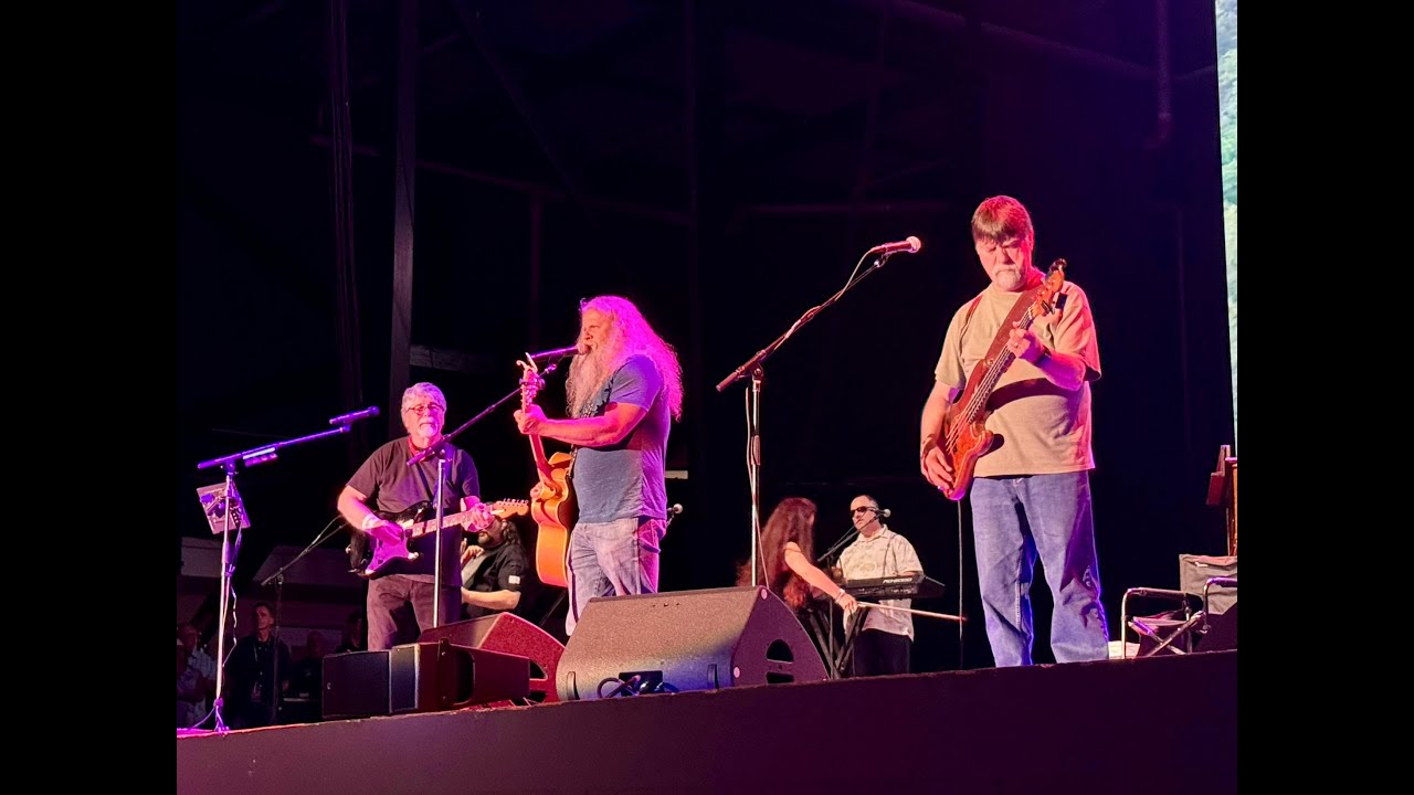 My Home’s In Alabama and Mountain Music - Alabama with Jamey Johnson