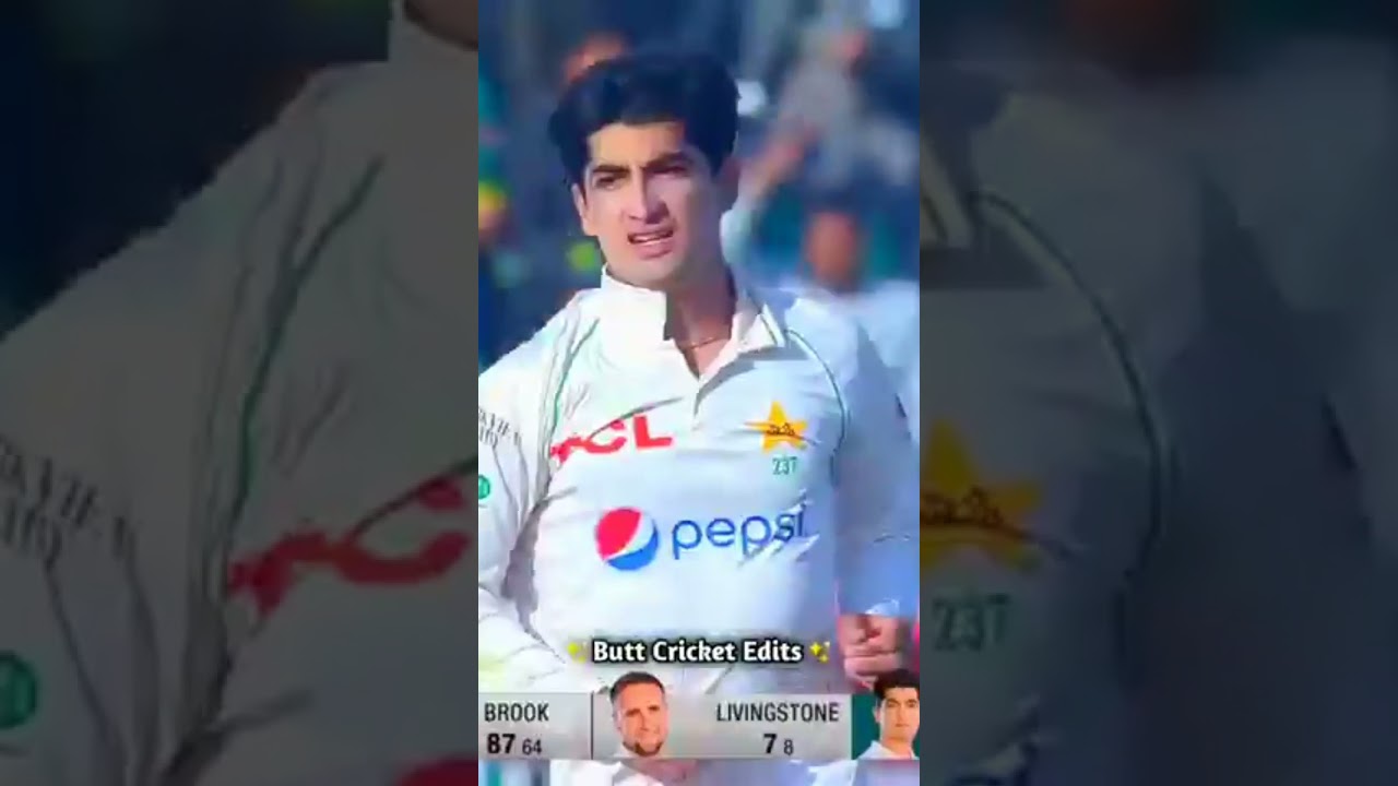 Naseem Shah beautiful wicked 😇👿