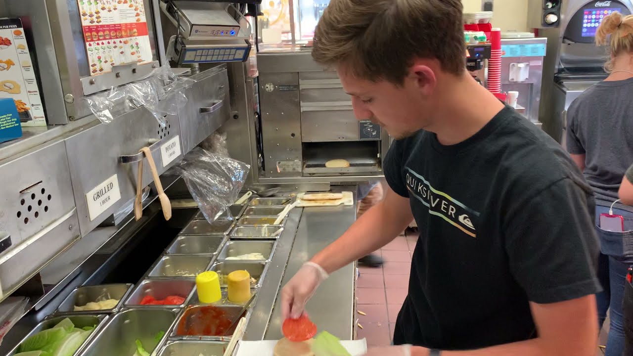 How to make the Spicy Chicken Sandwich at Wendy's!!