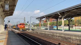 2021/2/18 8799次貨運列車 台南站通過