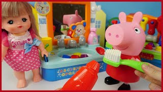 小豬佩奇佩佩豬刷牙洗臉過家家的故事
