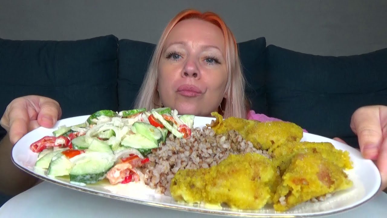 МУКБАНГ ФАСТ ФУД ХРУСТЯЩИЕ КРЫЛЫШКИ, ГРЕЧКА, САЛАТ ОВОЩНОЙ/Mukbang съем ...