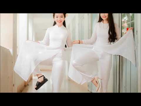 Vẻ đẹp dịu dàng, nét na của nữ sinh trong tà áo dài trắng # 3 | Foci