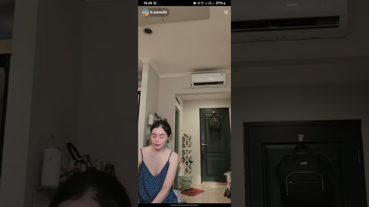 Selvia live no armor 🫣