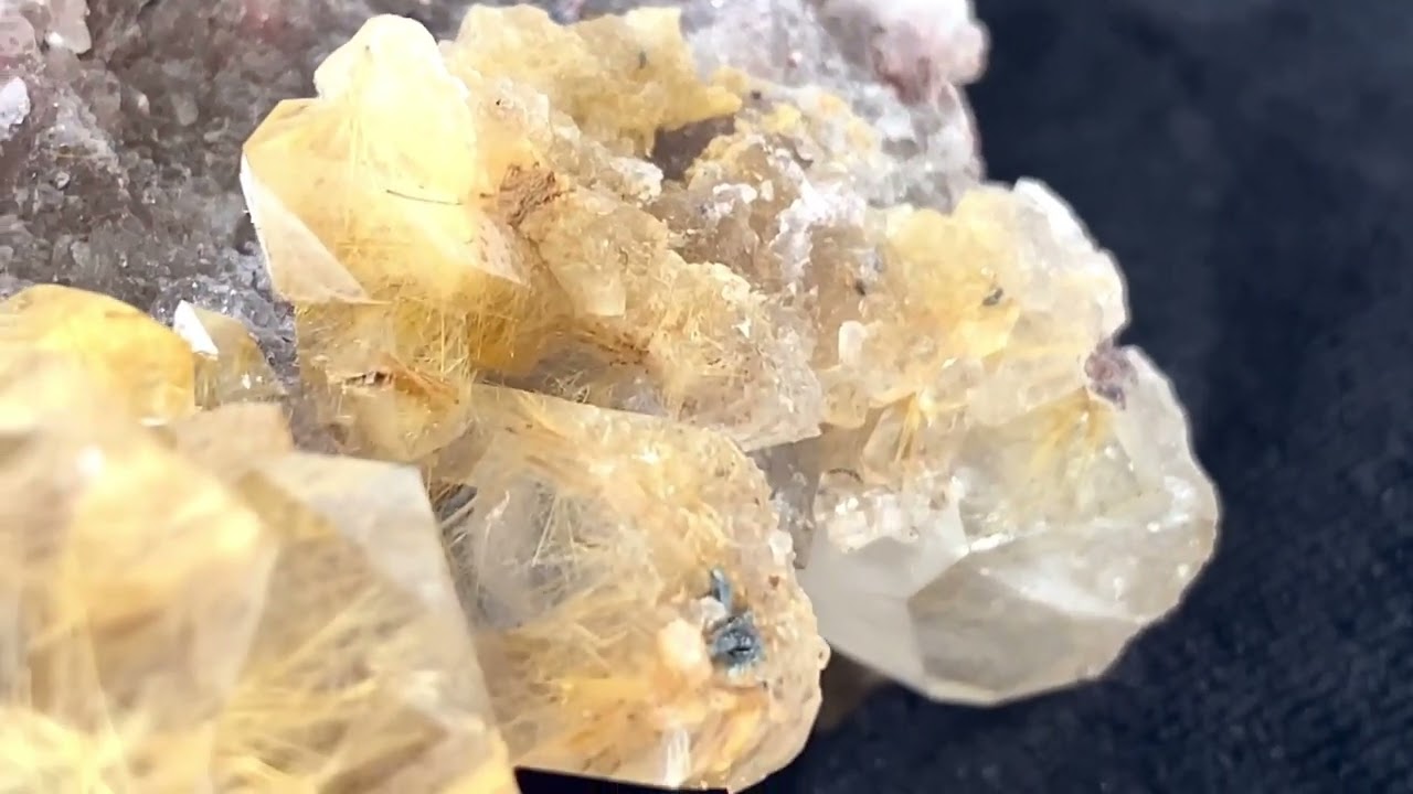 RE0796 ルチルクォーツ  クラスター 853g