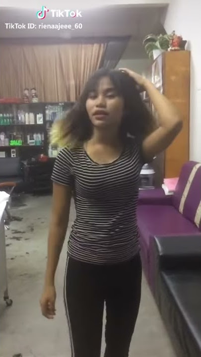 Awek tiktok gelek lentik viral