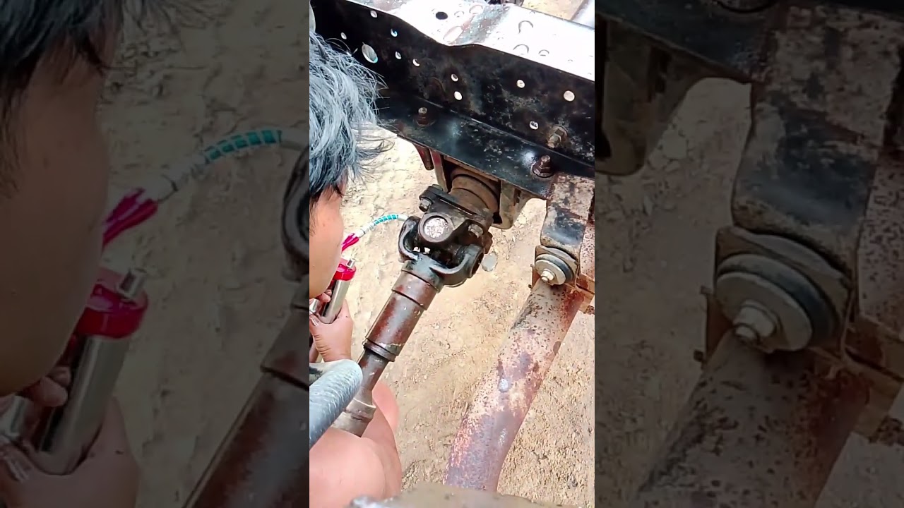 How to Use a Grease Gun Properly | Heavy Equipment Maintenance Guide ( Pispot mobil )