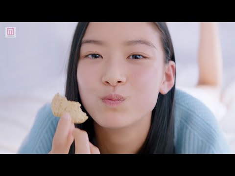 Yuki Shiotani boldly stuffs her cheeks with potato chips in first TV commercial: "I was more nerv...