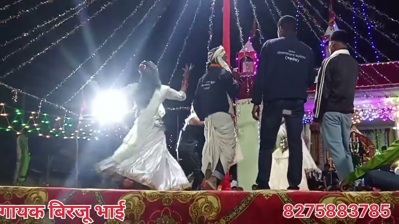 ग्राम गोगईपूर में:श्री कृष्णा मंडल खा-या ,गणेश वंदना 6 7 4 वेद. आसो लिखयो 4 वेद मानव तुमक ब्रम्हा 