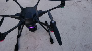 Typhoon H accelerometer calibration on not level surface.