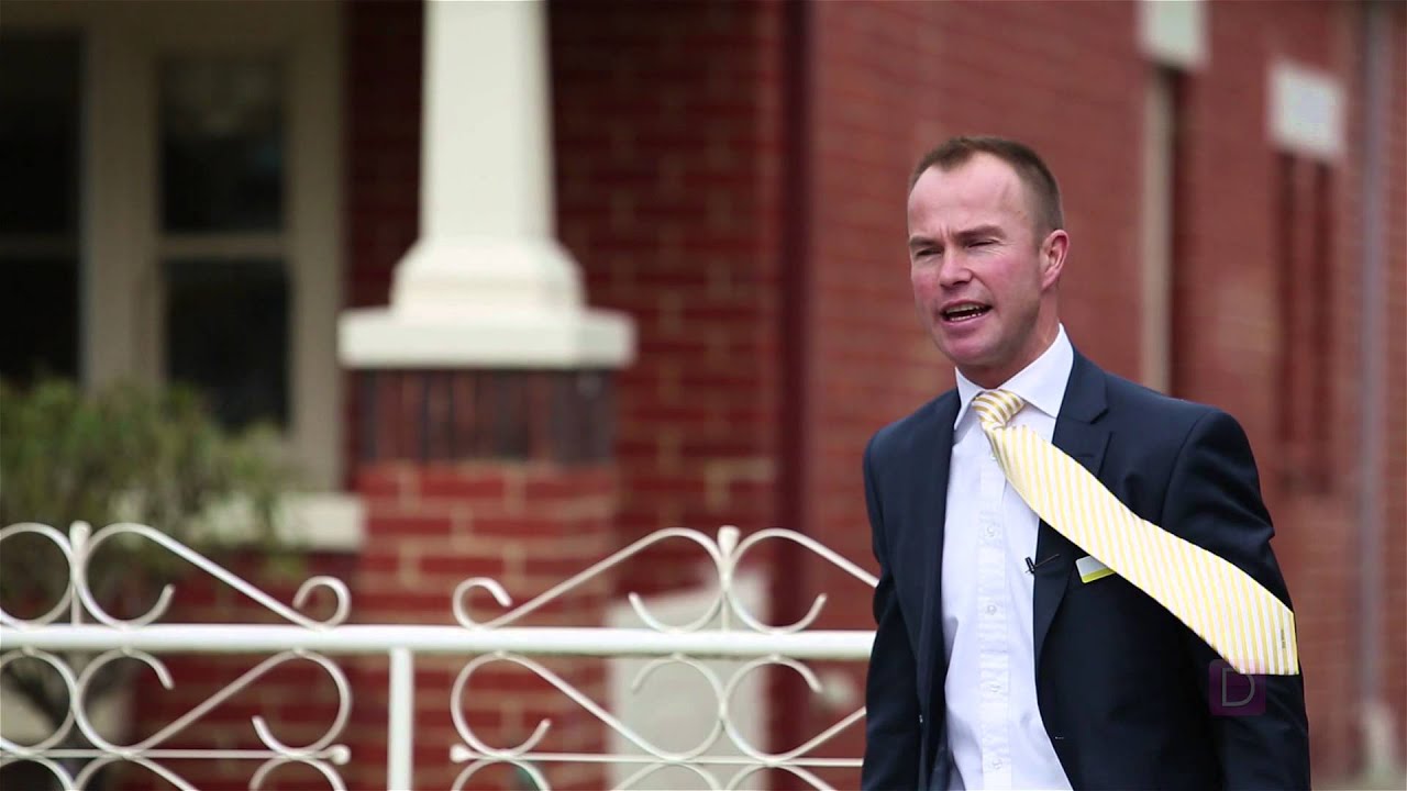 20 Calembeena Ave, Hughesdale AUCTION - Matt Hurlston and Andris Crawford